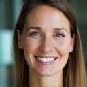 Portrait of Laura Meyer, a happy customer